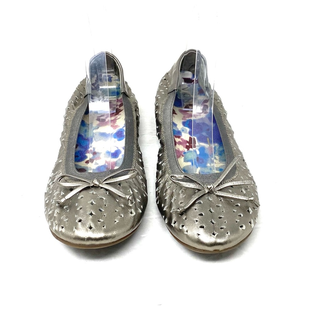 Vionic Flats - Picture 2 of 7